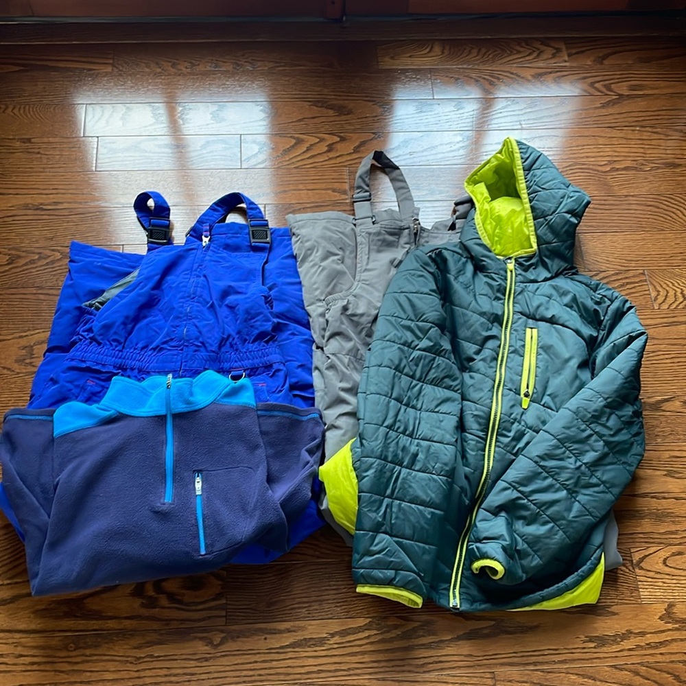 Cozy apparel for the winter including 2 snow pants 1 sweater and 1 coat ❄️